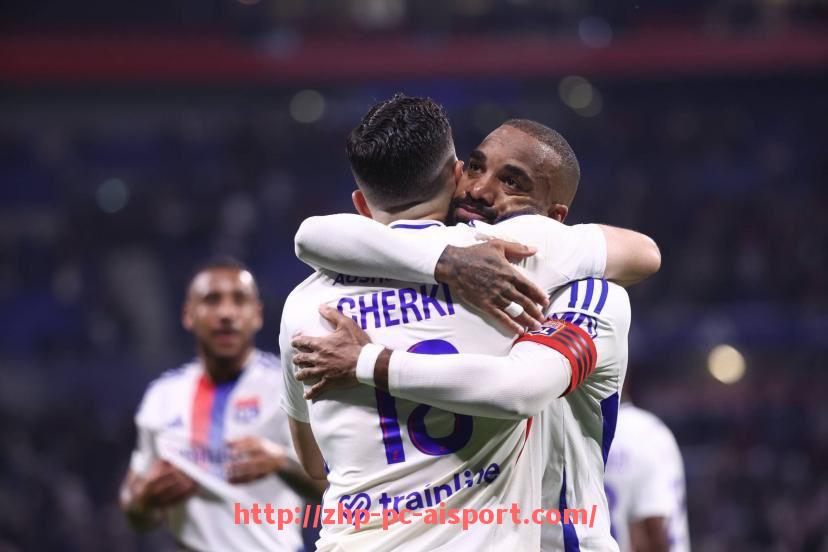 爱体育-英超引援西甲球员的转会案例与表现评估